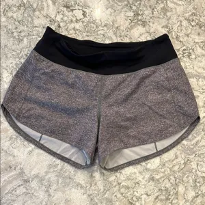 ✨ Lululemon Heather Gray Speed Up Shorts with Black Waistband  Sz 6 3.5” inseam