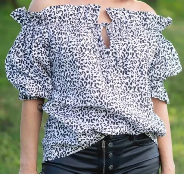 Bella Linen Top