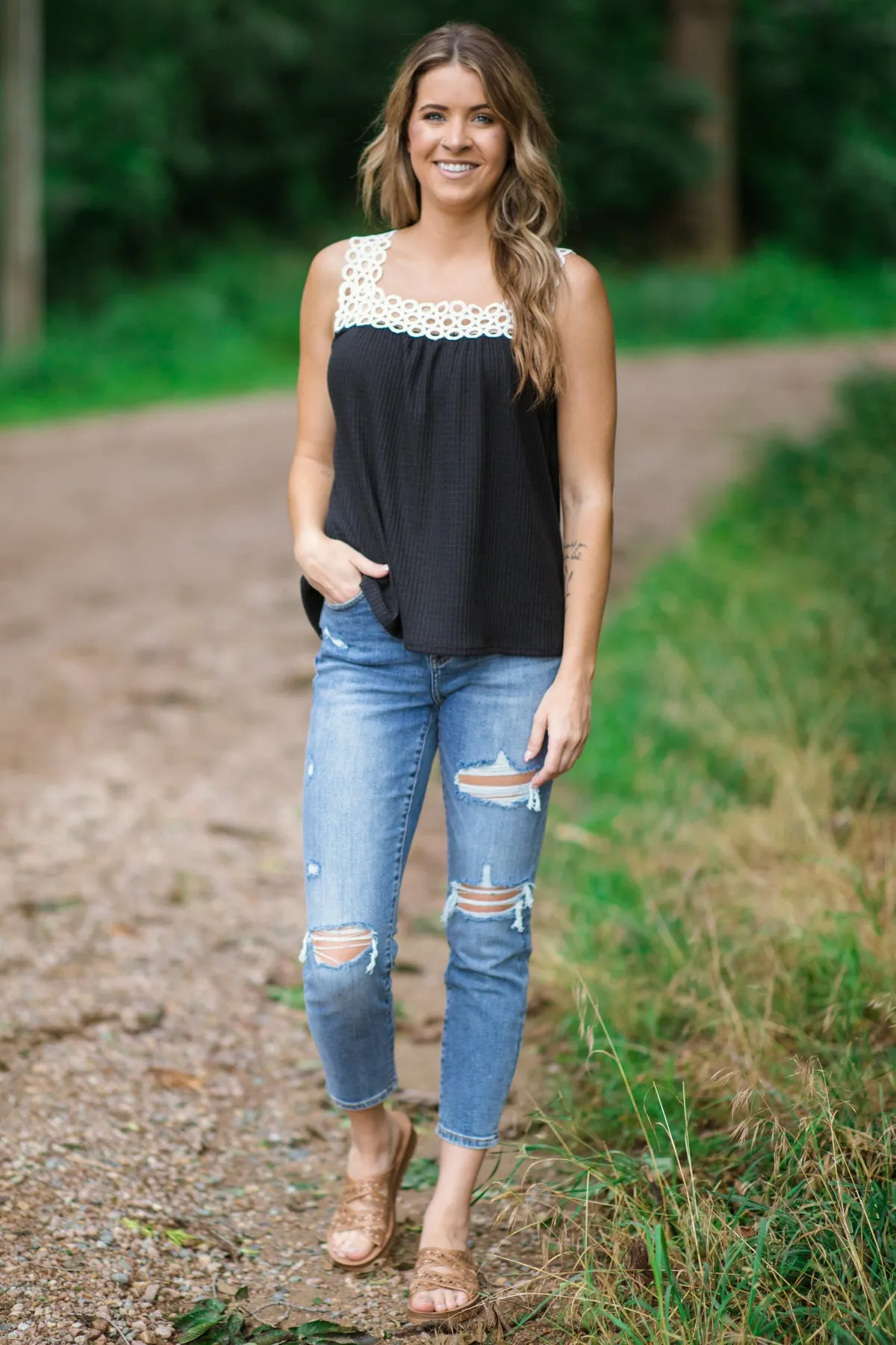 Black and White Waffle Knit Crochet Trim Tank