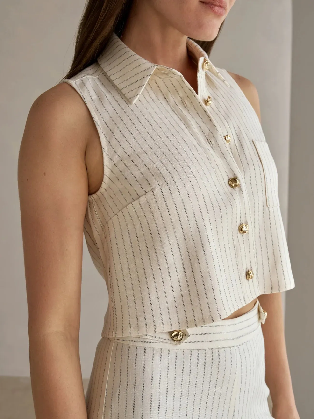 He071 Linen Stripe Top