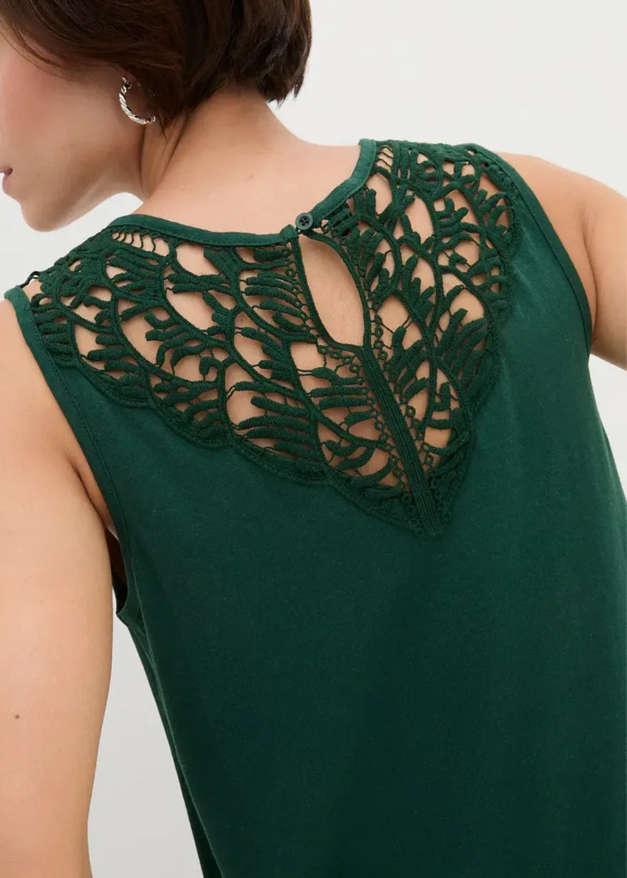 Ladies Sleeveless top with lace