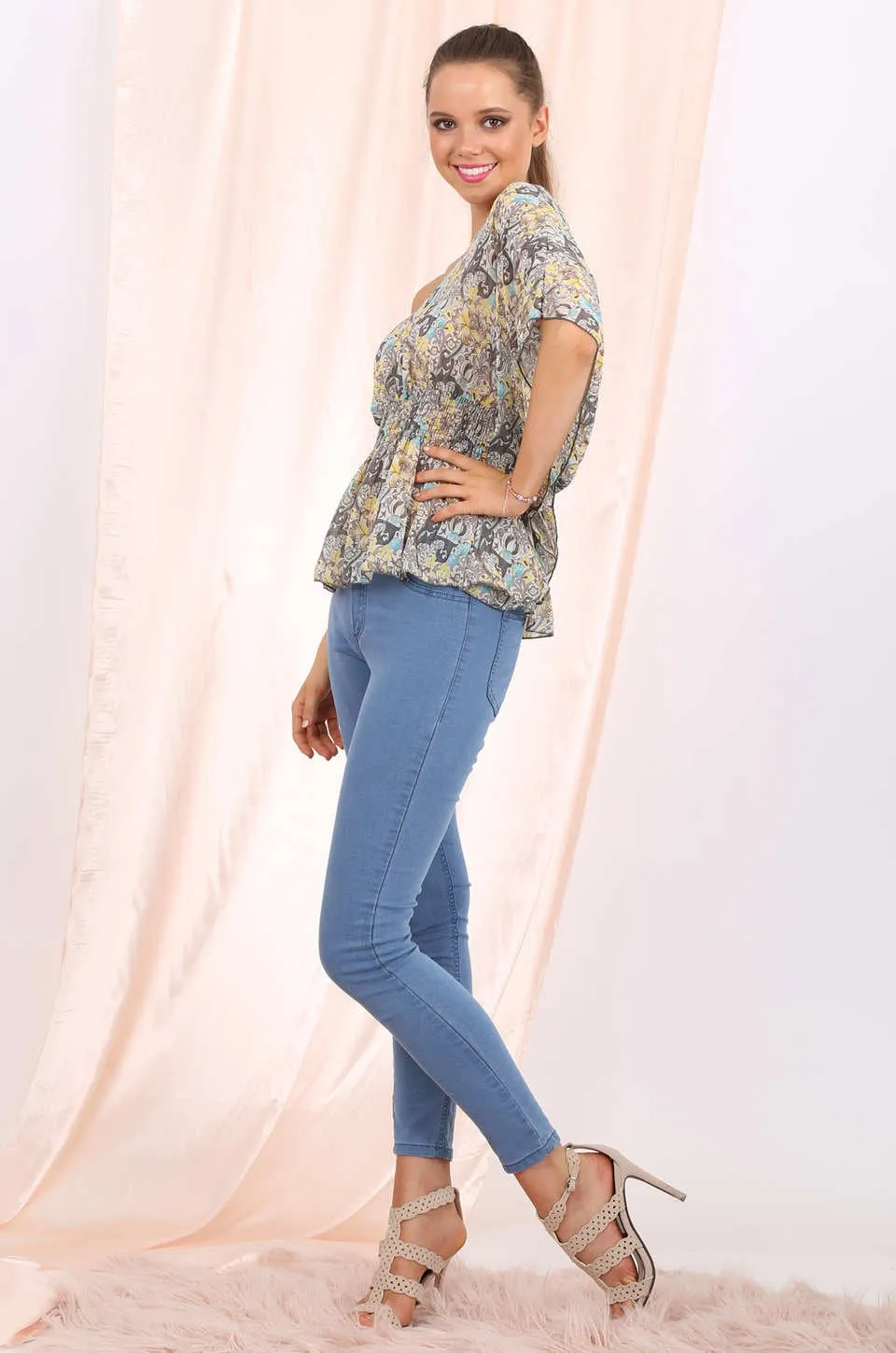 London chiffon top in grey print
