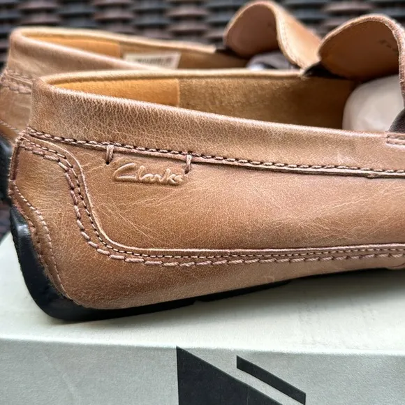 Men’s CLARKS Cushion Ortholite Brown / Tan Leather Loafers Shoe Size 9 M