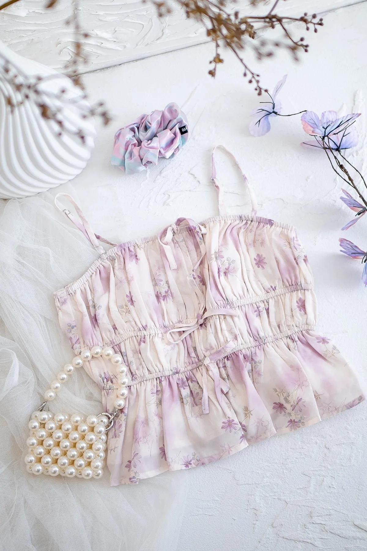 MIMI FLORAL RIBBON RUCHED TOP IN LILAC