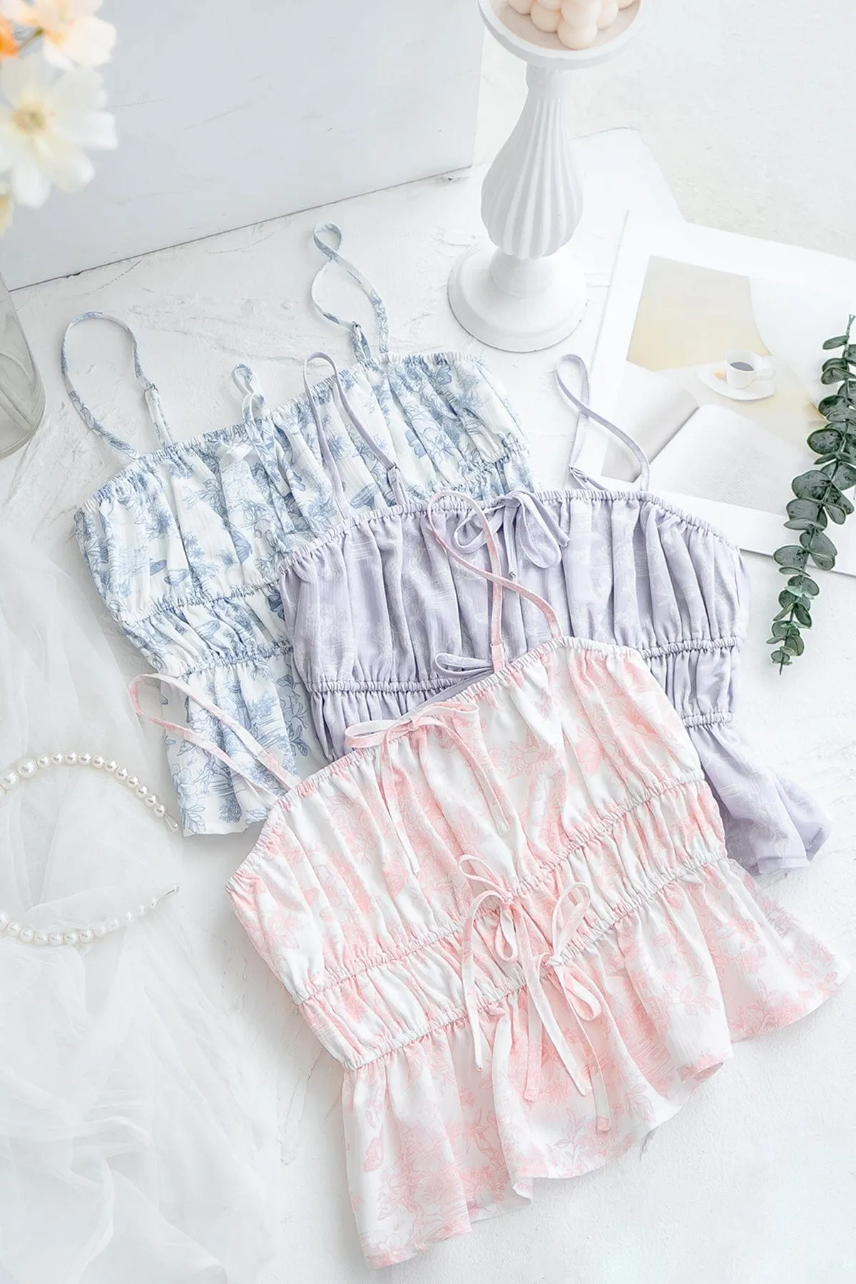 MIMI TOILE RIBBON RUCHED TOP IN LILAC