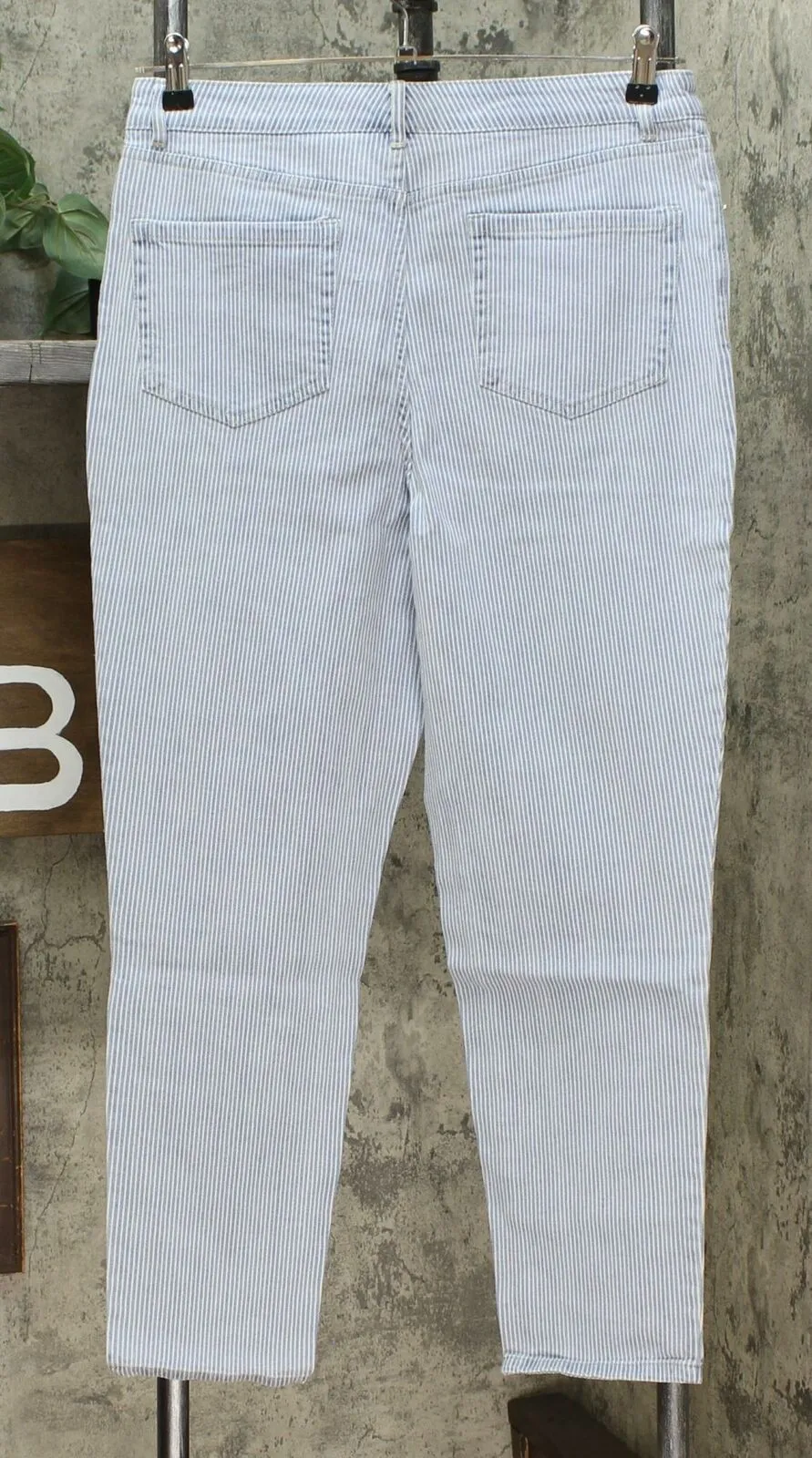 NWT Lemon Way Womens Railroad Striped Skinny Jeans. 640534 12