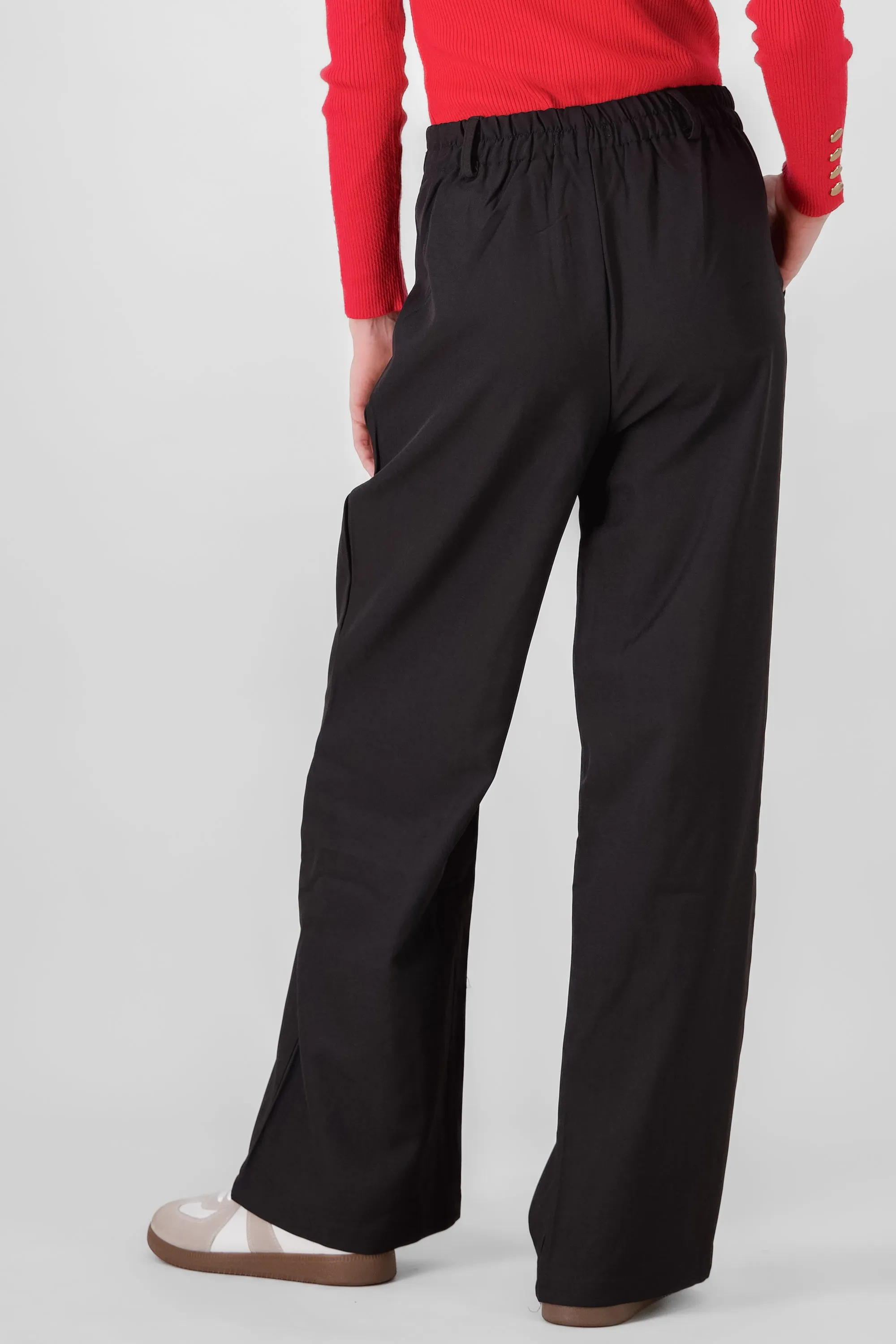 Pantalon amplio detalle doble boton