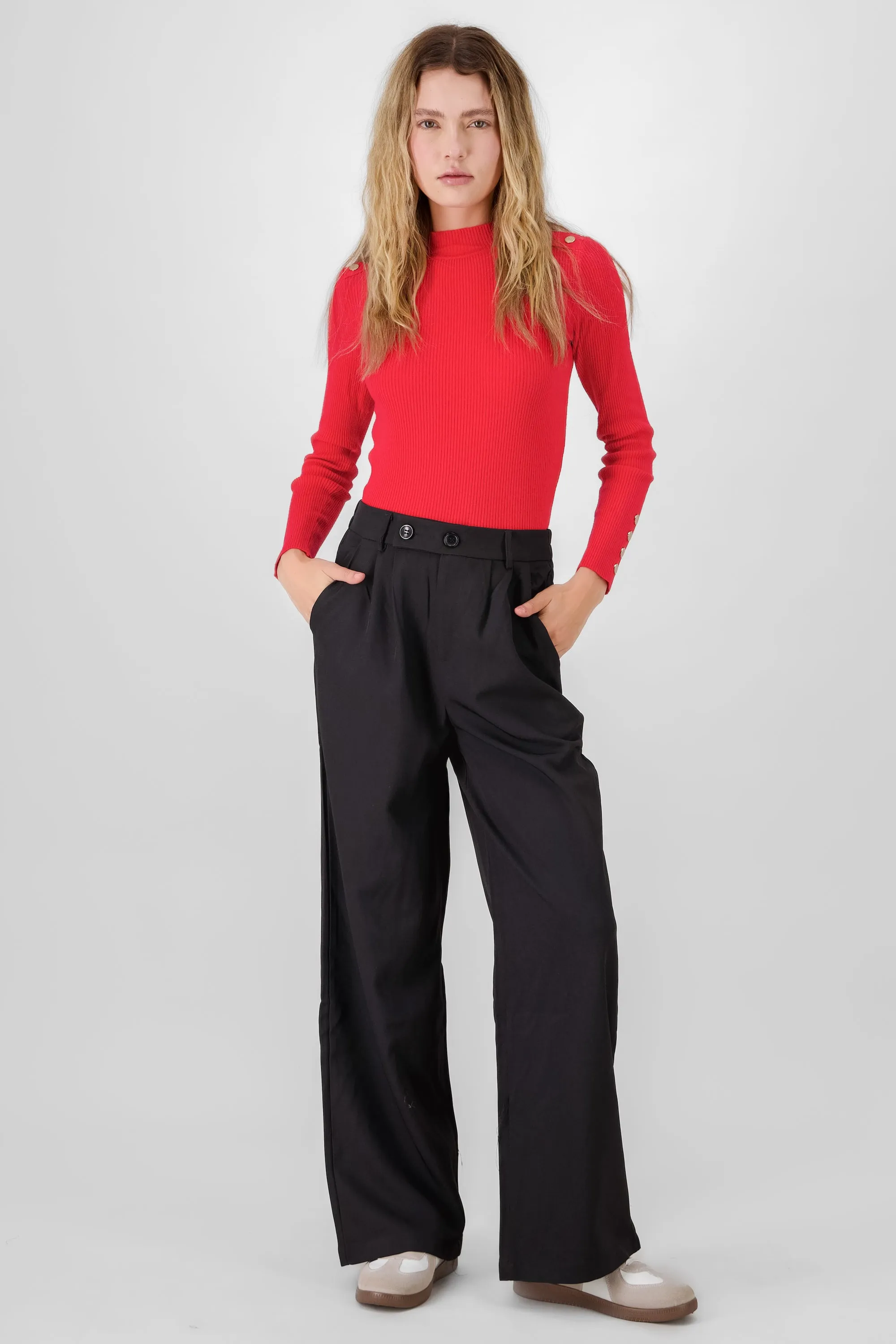 Pantalon amplio detalle doble boton