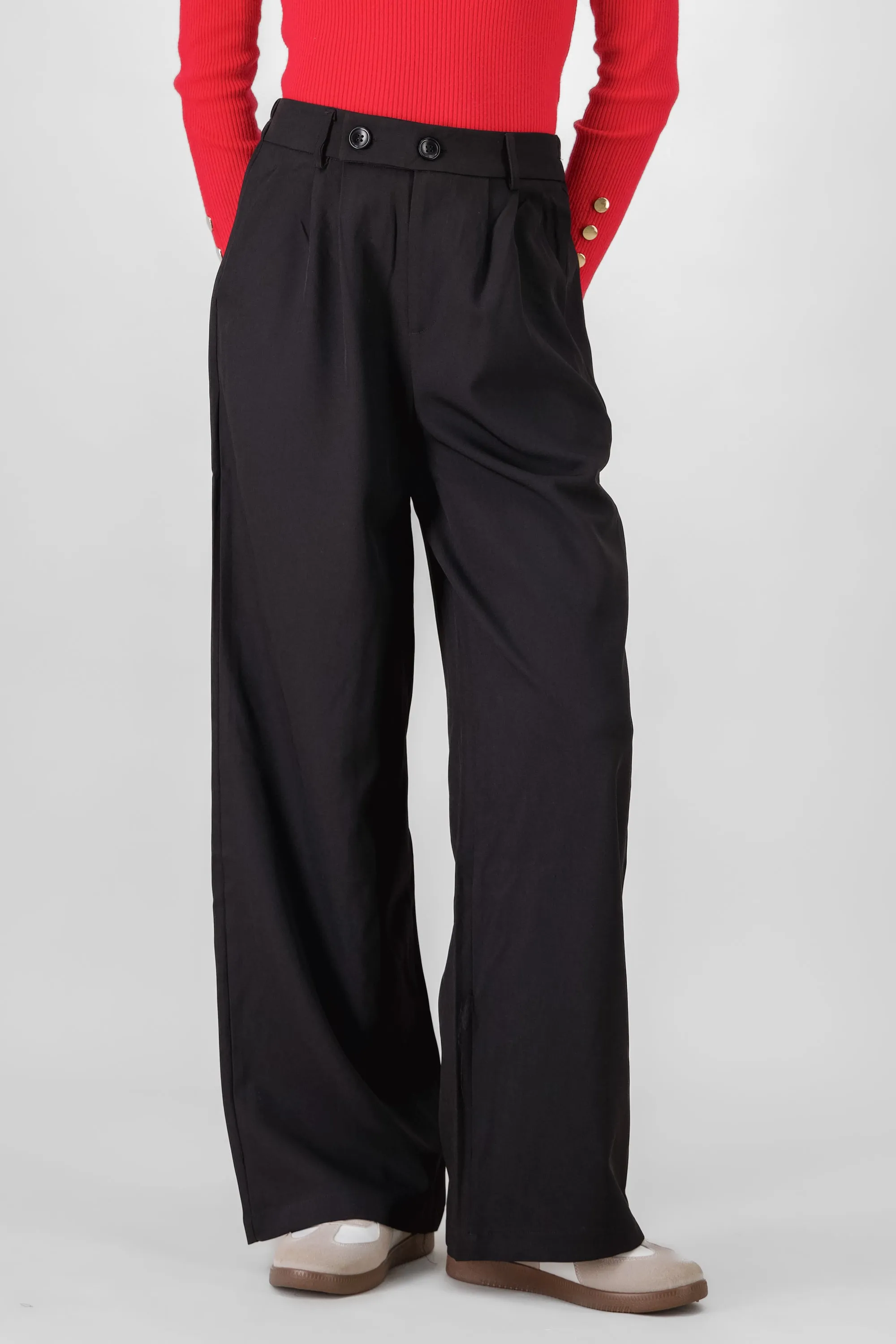 Pantalon amplio detalle doble boton