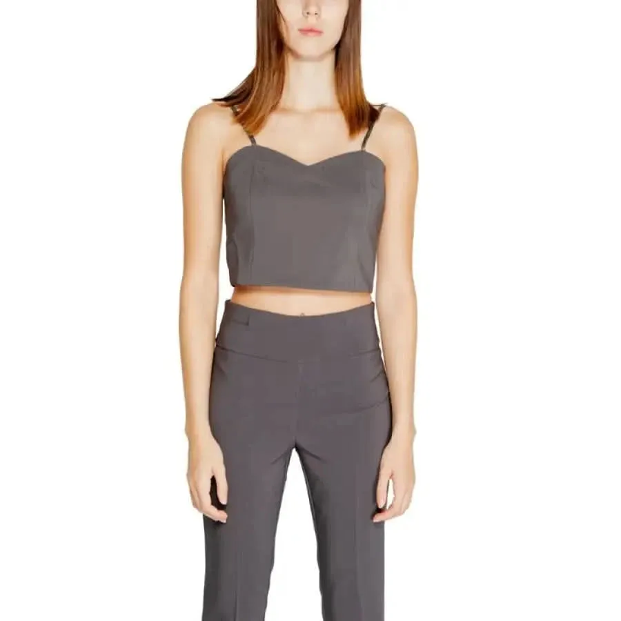Rinascimento Bordeaux Sleeveless Sweetheart Neckline Top