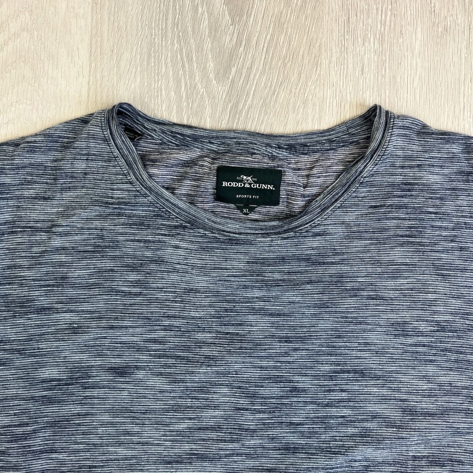 Rodd & Gunn Mens Cotton T-Shirt Bundle Size XL (2 T-Shirts)