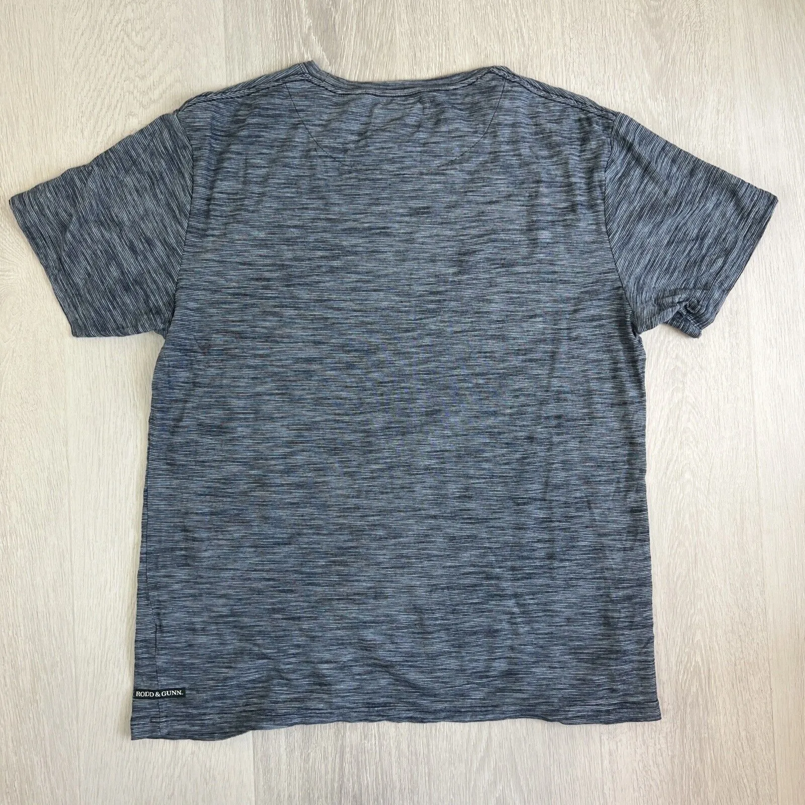 Rodd & Gunn Mens Cotton T-Shirt Bundle Size XL (2 T-Shirts)