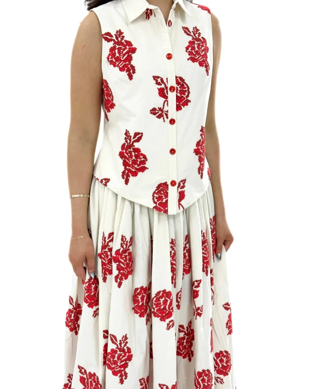 SIGNA SLEEVELESS EMBROIDERED SHIRT