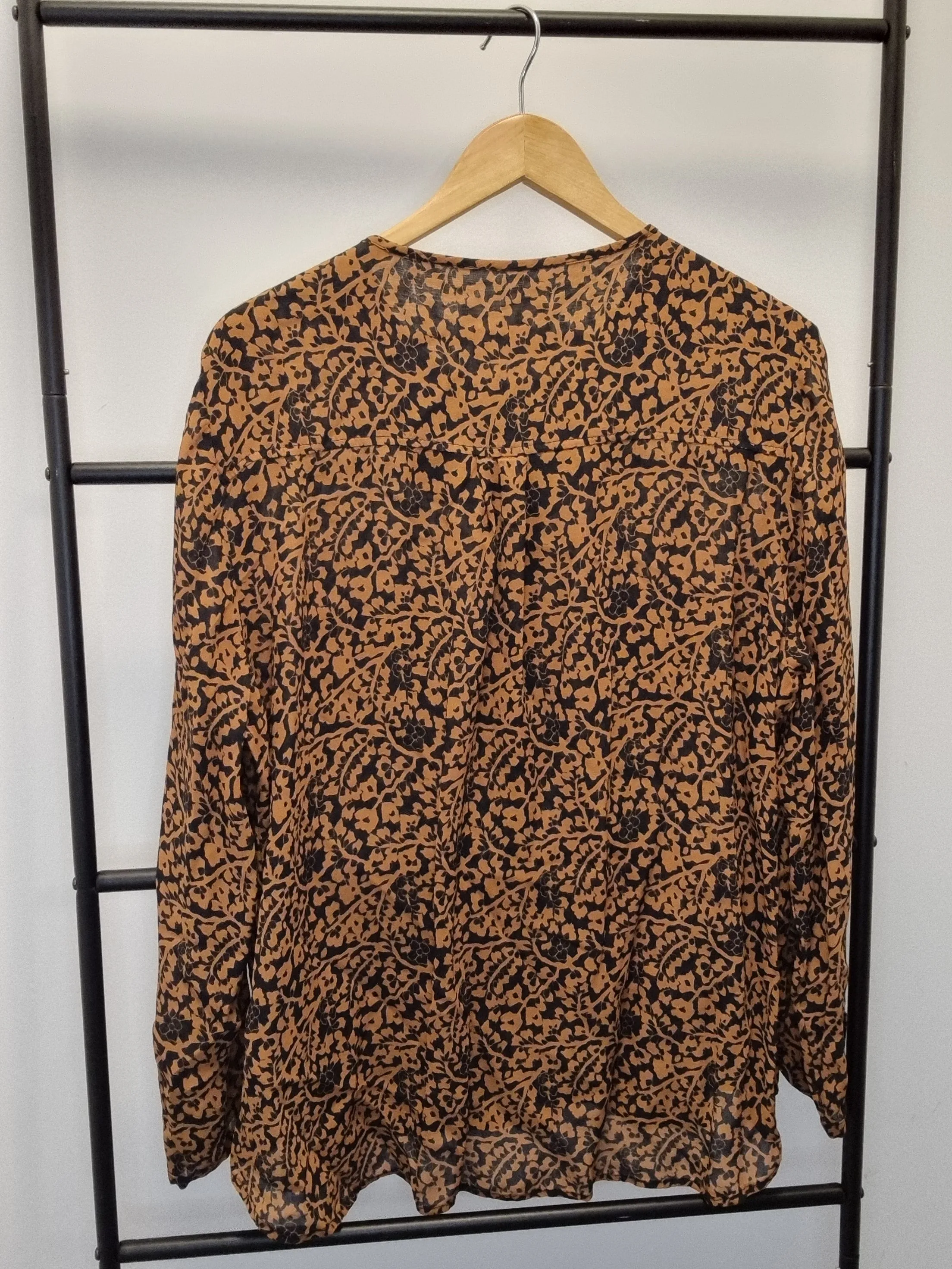 Sills Top - Size 14